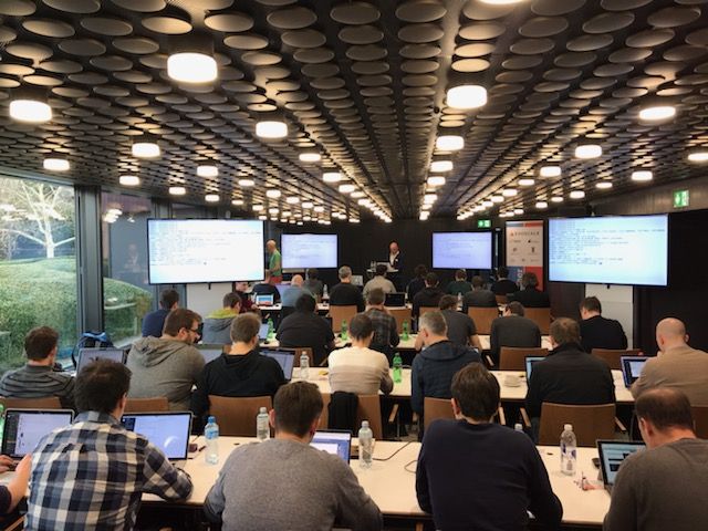 container_stack's tweet image. Ongoing #kubernetes workshop at @container_stack !