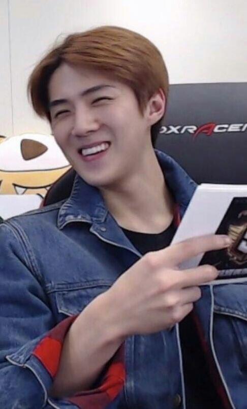 stanexo_120408's tweet photo. @xxchanyeobo @sheeessogoneee @vivirthelper @exo_sheee https://t.co/AJfkdXYOdH