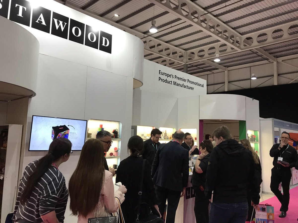 MerchWorld_UK's tweet image. Happy aisle and happy fed people @MerchWorld_UK #MerchWorld