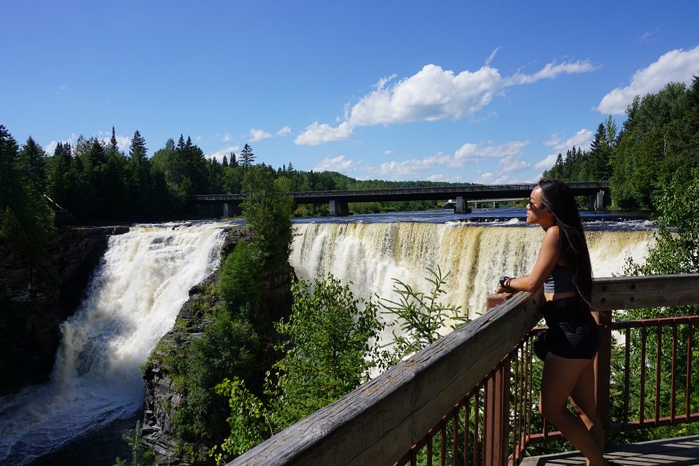 Listening to nature sounds like bird songs and rushing water can help lower stress levels. 

#HPHP #BellLetsTalk