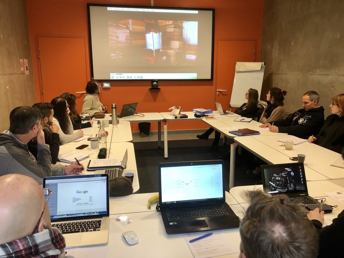 EHEApiculture's tweet image. Une nouvelle journée enrichissante avec l’expérience de Cyril Folton, apiculteur en Provence, fortement impliqué dans l’accompagnement technique des apiculteurs et la structuration de la filière apicole. #ADAPI #ADAFRANCE #INTERAPI