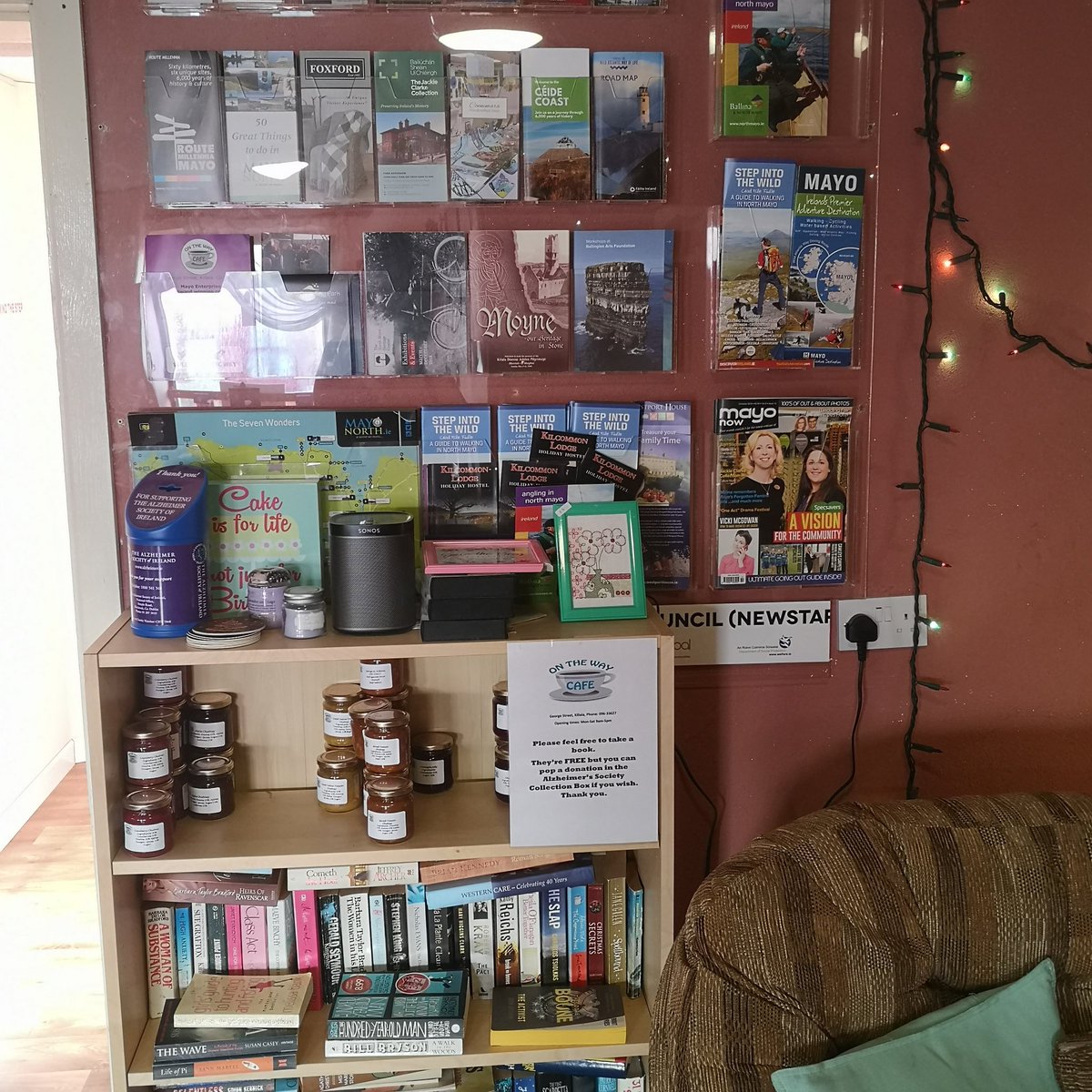 Not only do we sell the BEST coffee, scrumptious scones, cakes and pies, tasty lunchtime treats but you can also take a book or find out what's on offer in the area!🤗🤗