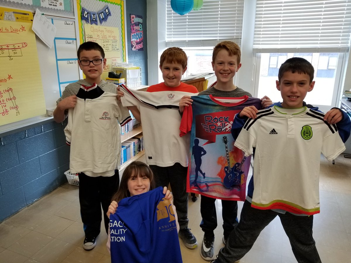 EmilyLurk's tweet photo. T-shirt exchange with our friends from The American School of Tampico! #BeADragonSGEL 
@nikki_r_jenkins @cafallert @HuckTyne https://t.co/bGogDwMbRa