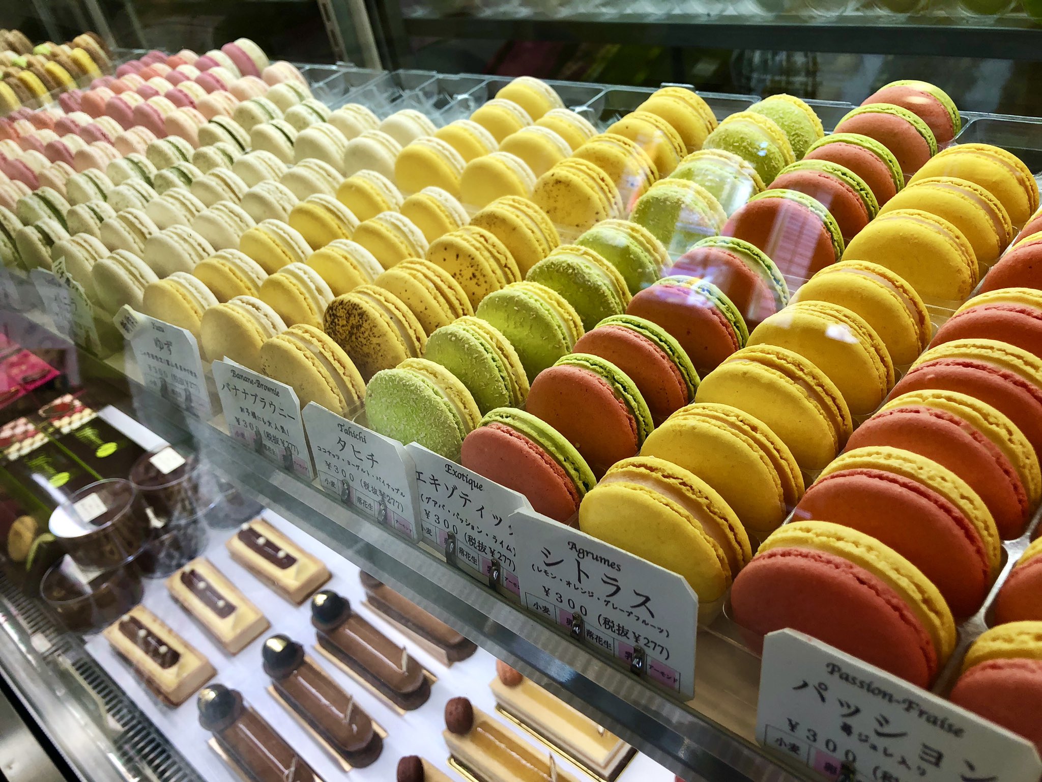 イナバ直季ᙏ ムッシュー ジーさんのマカロン 生まれて初めてマカロンを美味しい と心から思ったマカロン 大絶賛 富山の名産や世界各国の美味しい材料で一個一個が個性豊か T Co Qiqkttsdar Twitter