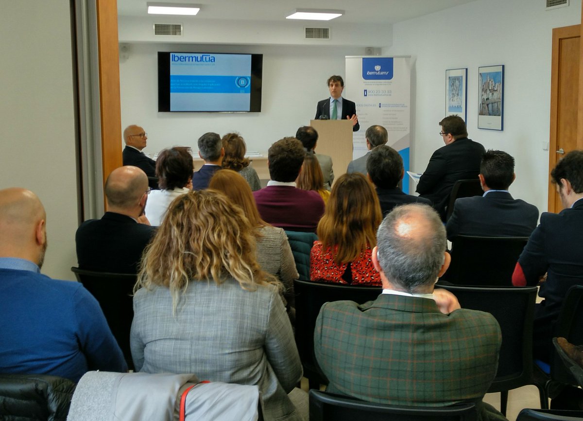 Ibermutua's tweet photo. Hemos reconocido con el incentivo #Bonus correspondiente a la campaña 2016 (la última resuelta por la Dirección General de Ordenación de la Seguridad Social, #DGOSS) la labor de 15 empresas #baleares que han realizado inversiones cuantificables en #PRL https://t.co/qvX5LgM7D8