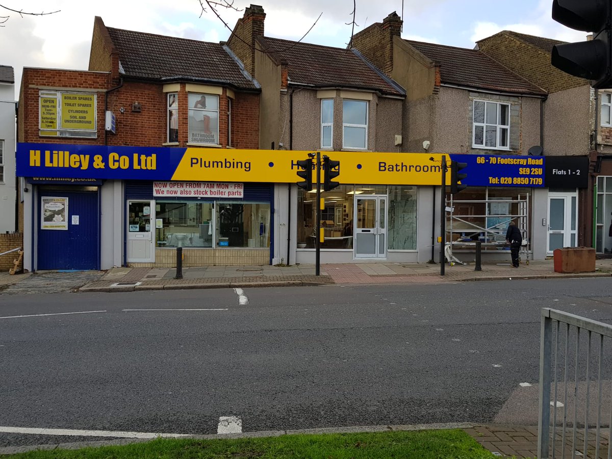 signsplusuk's tweet photo. Possibly one of the longest #fascia #signs we've installed in recent months....

#CreatingTheRightImpression 

#branding #graphics #signage 

for your #trade or #retail stores #plumbing #heating #bathrooms 

What can we help you with ?

https://t.co/kWBkIb4ana https://t.co/gO8RsRBMPA