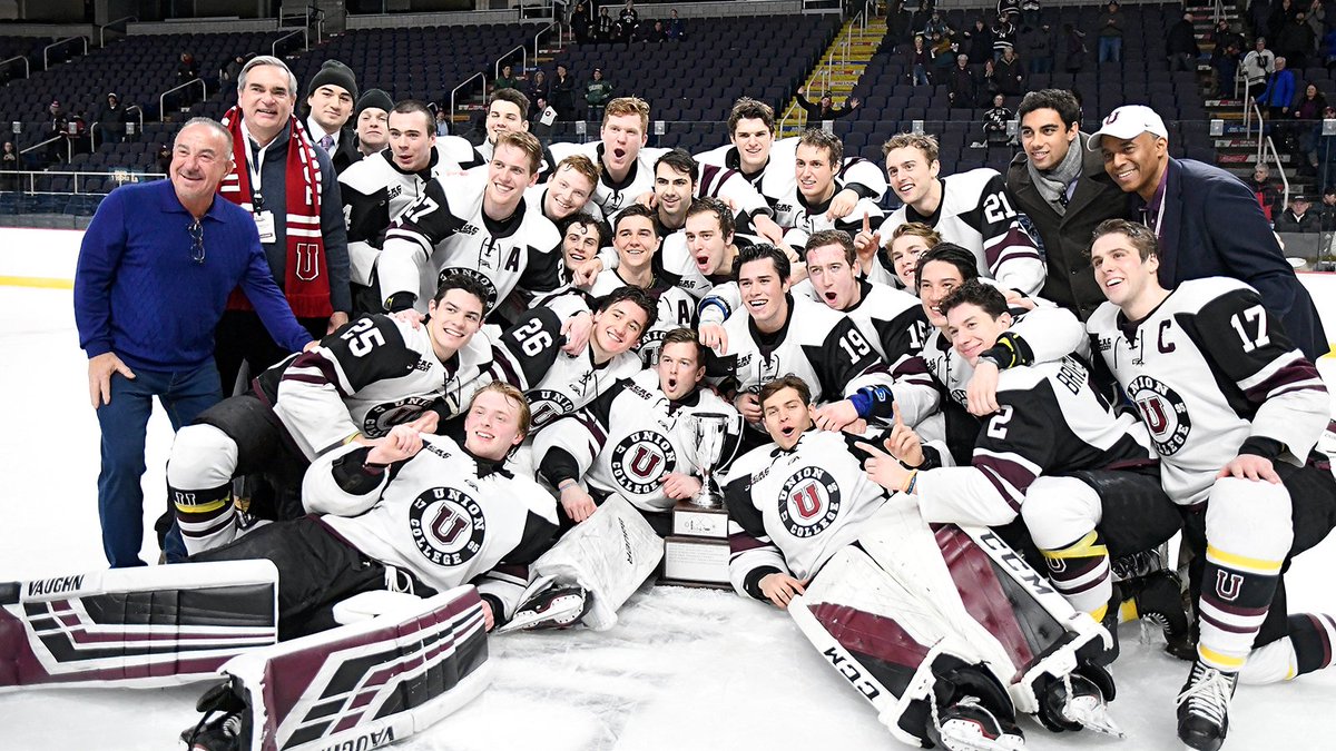 Cold, snowy days are always better with trophies. The Mayor's Cup is back in Schenectady for a third straight year! 
<a href="/unionmhockey/">Union College Men's Hockey</a> <a href="/unioncollege/">Union College</a> <a href="/ncaaicehockey/">NCAA Ice Hockey</a> <a href="/SchdyCityHall/">Schenectady Mayor Gary McCarthy</a> @TUCenter