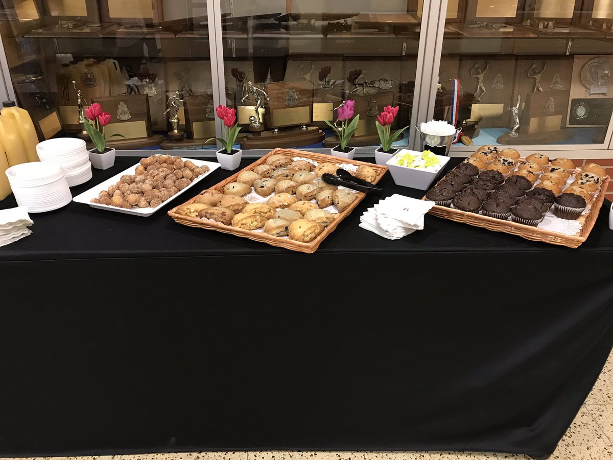 TNG_MASD's tweet photo. Teacher Appreciation Breakfast at Mars Area High School! #thinkspring #tngfeedsteacherstoo https://t.co/uKxBEZN07a