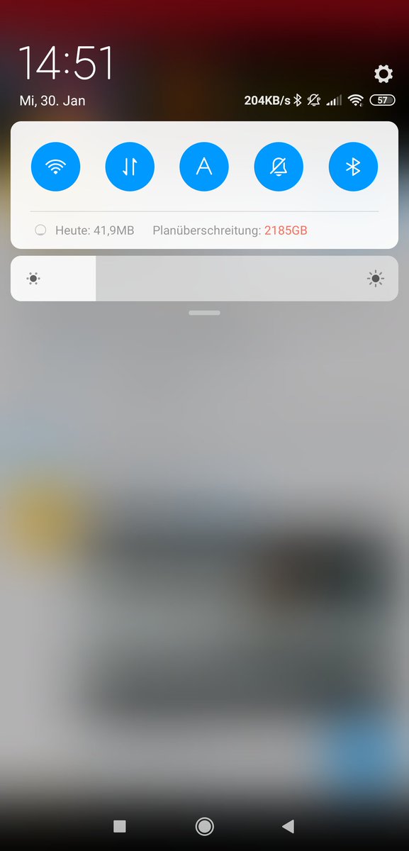 PatKornmueller's tweet photo. @PocophoneGlobal just not sure about that 2TB+ transgression of my data volume after only 3 min of USB-Tethering. Maybe we got a bug here ;) https://t.co/xwazQTM1a6