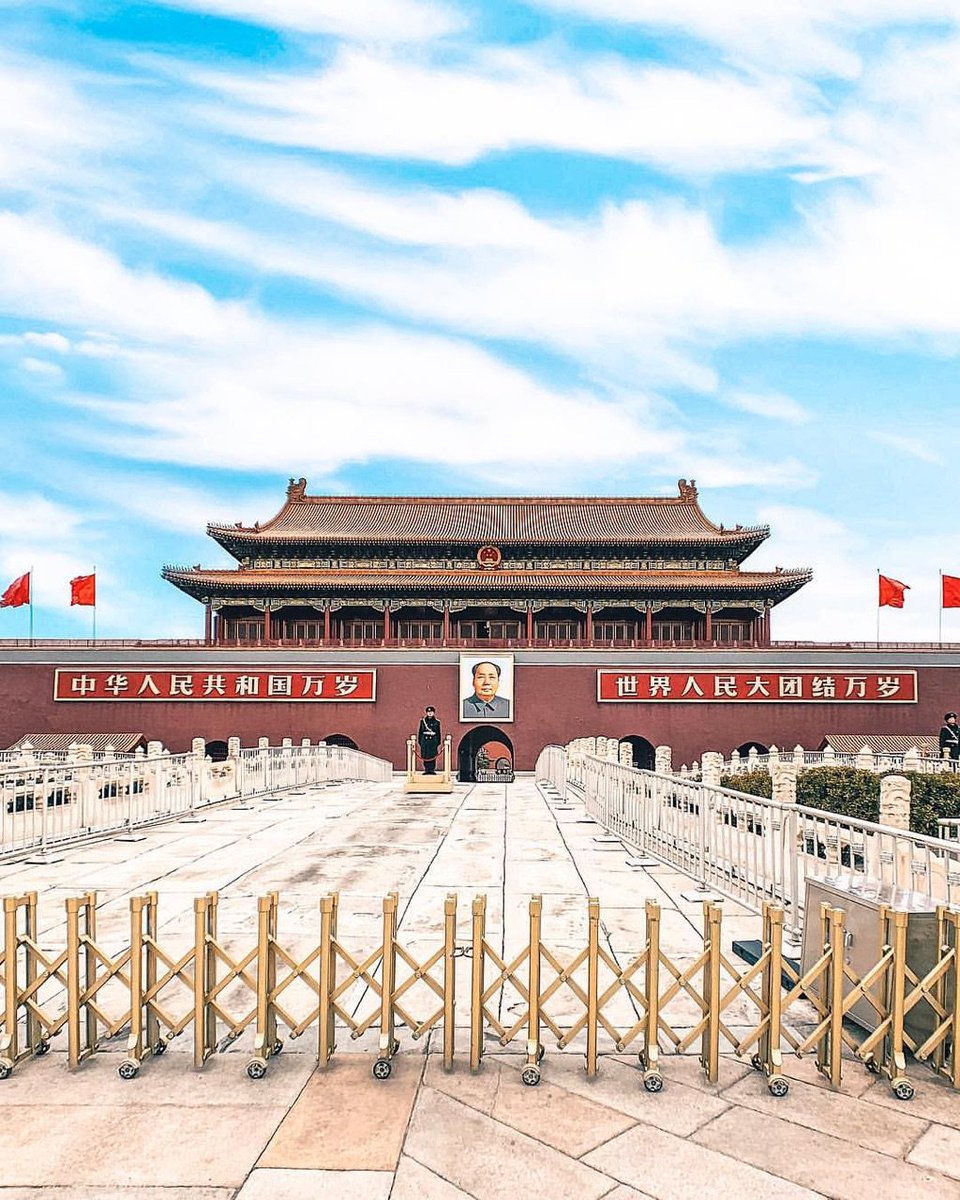 VisitBeijingcn's tweet photo. Ranging from -7° C ~ 8° C, the #WeatherInBeijing is expected to be slightly less chilly compared to early January, which calls for a much-needed stroll along all your favorite attractions in Beijing! 📸 credits: @saltyhan https://t.co/JfAcgHqIhP