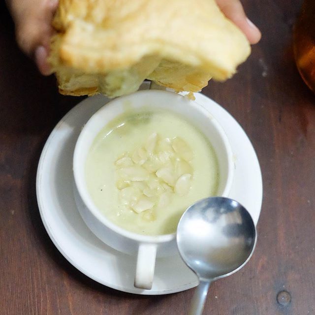 DISKON 20% buat kaamuu!!
.
.
Syaratnya gampang:
1. Komen di postingan ini, kenapa kamu suka ke Zuparella, apa menu favoritmu sih?
2. Jangan lupa follow @zuparella 
3. Tunjukkan ke kasir dan voilaaa kamu dapet diskon 20% untuk pembelian menu Zuppa dan Pas… instagram.com/p/BtQr-MXlnLD/