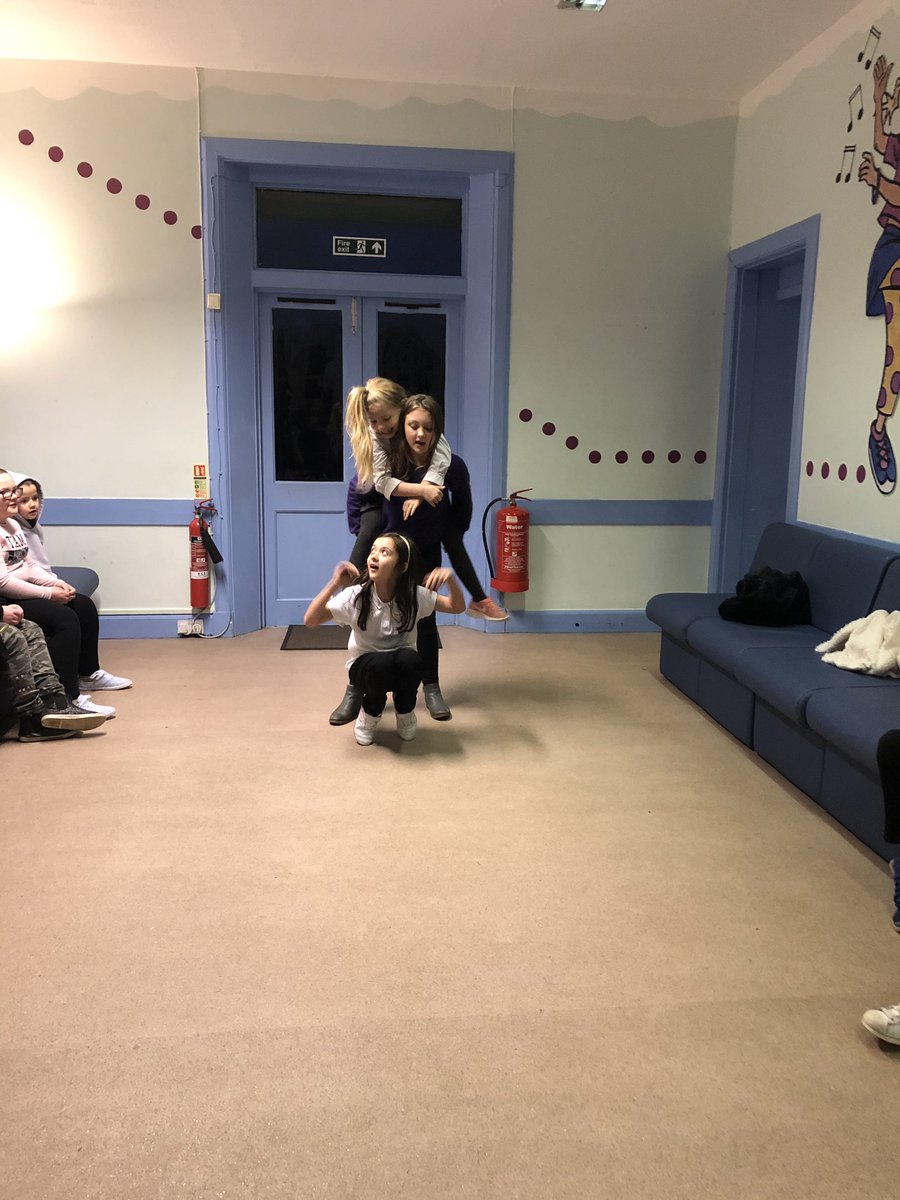 EACarers's tweet photo. Young Carers Talent Show last night!🎵🎵 https://t.co/0blHdPptsj
