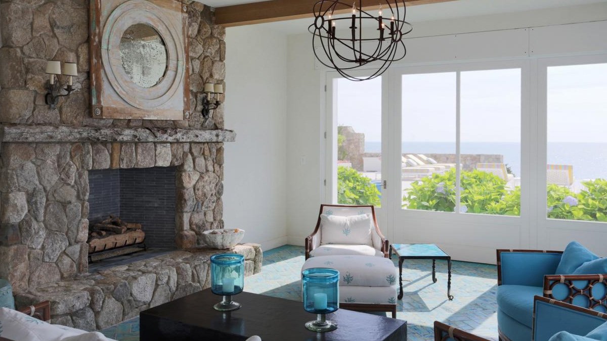 Make sure your wood-burning #fireplace is well maintained. Here are 10 tips to help you.

diynetwork.com/how-to/mainten…