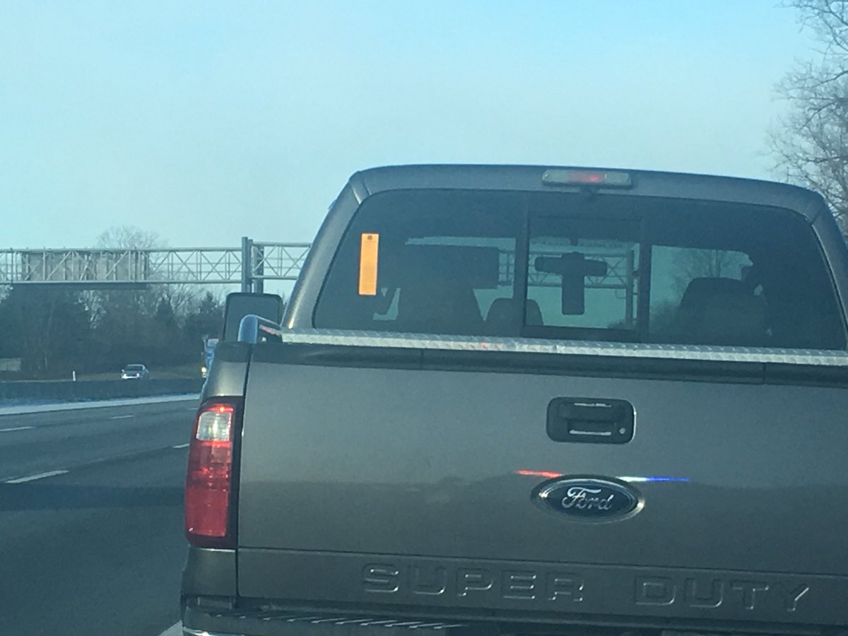 ISPIndianapolis's tweet image. In the past 24 hours Troopers from the Indianapolis District have assisted more than 110 stranded motorists

These orange stickers typically indicate an abandoned 🚘, they are also helpful for passing motorists to see 👮‍♂️ have already checked on it &amp;amp; calling it in is not necessary