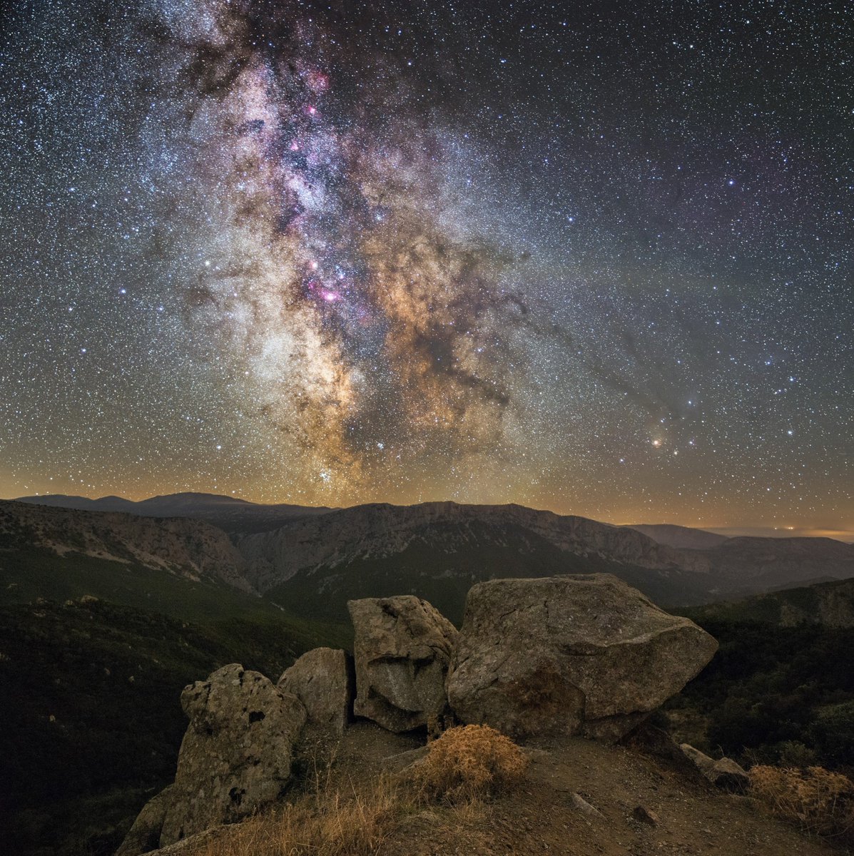 #MadeWithMiniTrack
#MilkyWay #Gorroppu #Sardinia #Italy
#Omegon Mini Track LX2 - astroshop.eu/p,56106
Credit: Cristian Fattinnanzi
#minitracklx2
#astrophotography
#minitrack
