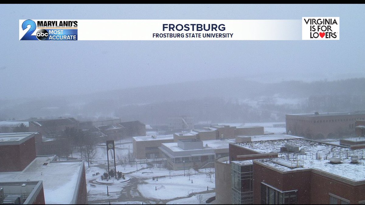LynetteCharles's tweet photo. Arctic front moving through Western MD bringing snow squalls to #Frostburg. #fromsuntosnow @WMAR2Weather @WMAR2News #GMM2 #Baltimore #Allegany https://t.co/TiWxN8HAkb