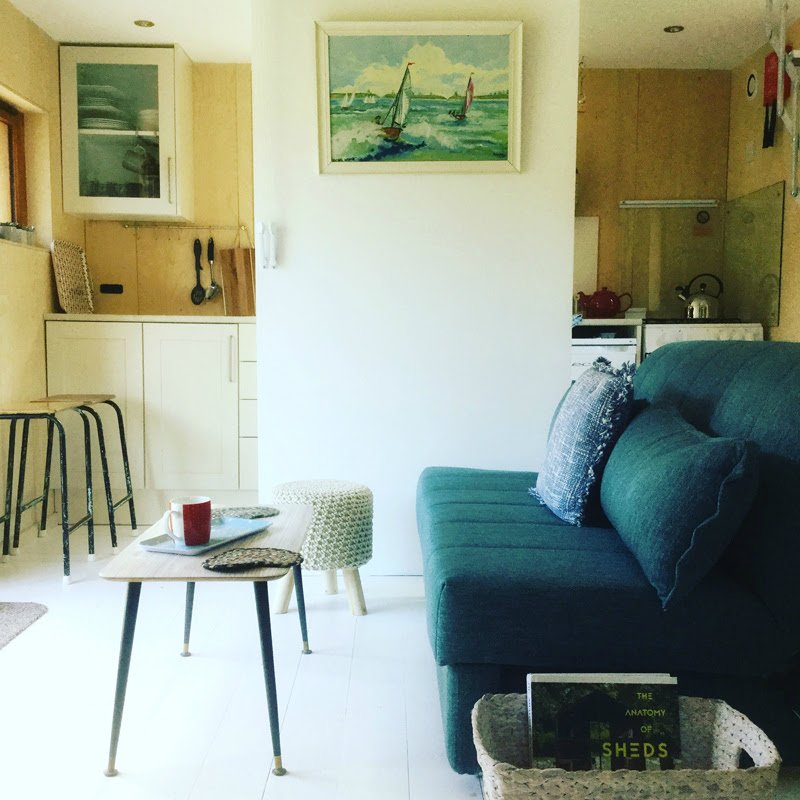 PressVV_co's tweet photo. Finally January is coming to an end which means tomorrow is the last day to take advantage of our #twixmas offer of 10% off all bookings of 1 week or more @vintagehelen @TinyHomesHols @TheShacksUK why not make use of our new payment plan to spread the cost too? #comestaywithus https://t.co/cuOjiOXk7z