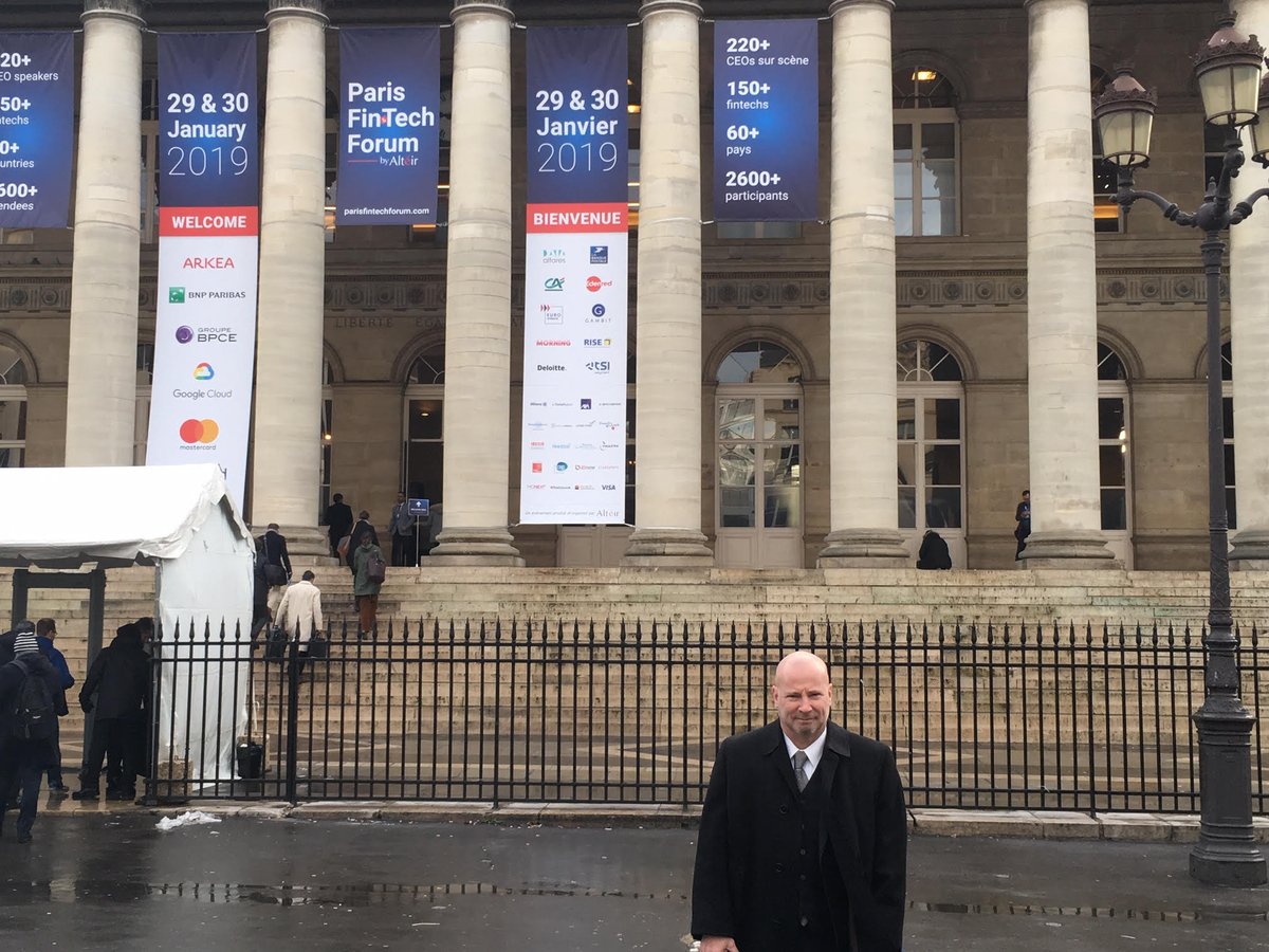 AtScale's tweet image. .@atscale CEO @lynchbigdata at the @ParisFinForum getting ready for a panel on #AI and the future of #FinTech. #automatedmachinelearning #bigdata @datarobot
