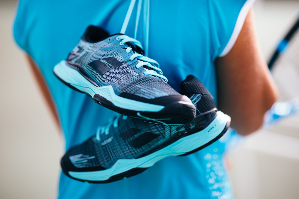 _DirectSports's tweet photo. Designed for demanding players seeking high performance, the brand new @babolat Jet Mach II tennis shoes are now available to buy from us. Every purchase comes with a free Babolat court towel and shoe bag! Shop the new range now: https://t.co/AWCvPAiCWJ #JetMachII #Tennis https://t.co/OYSRM9Dffv