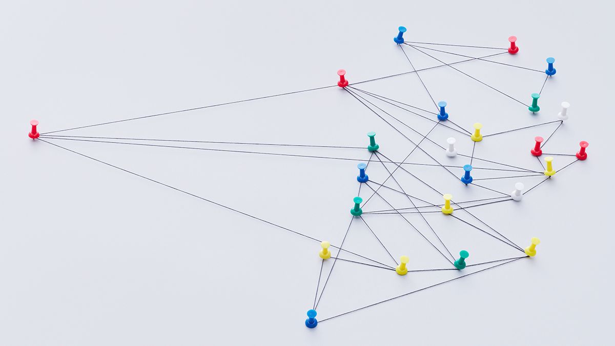 Many have returned from a conference with loads of contact information for interesting people - and then, the wish to connect drowns in the daily operation. <a href="/dorieclark/">Dorie Clark</a> gives advice (via <a href="/HarvardBiz/">Harvard Business Review</a>) on "How to Follow Up with People After a Conference" hbr.org/2018/12/how-to…