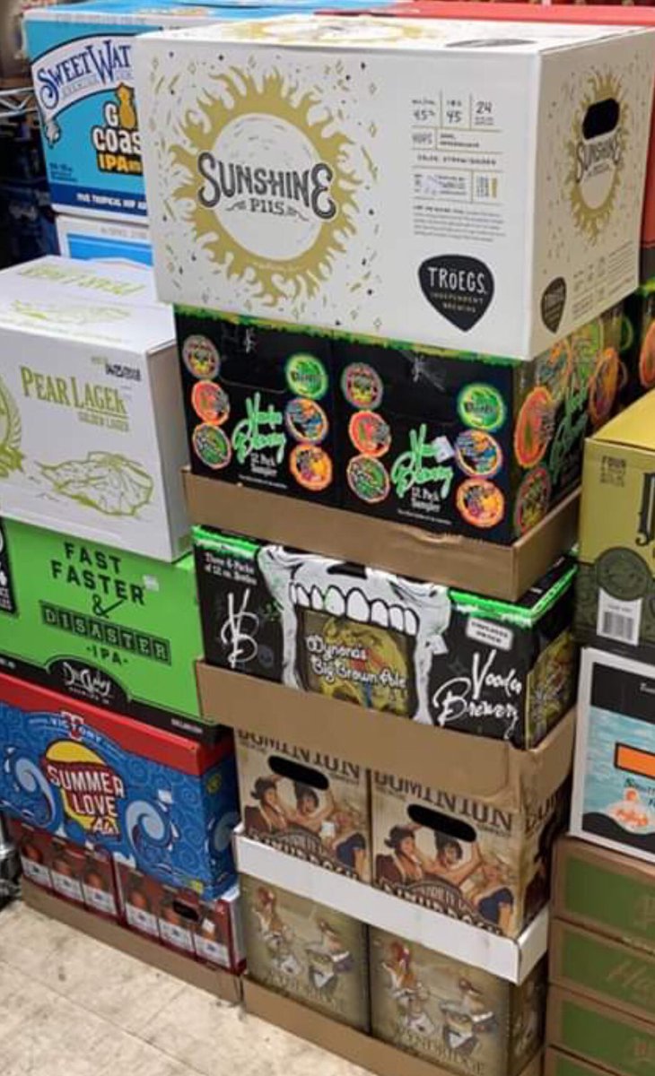 BeerMaryland's tweet photo. Local beer distributor dumping out of date beer in far Western Maryland. Can we get fresh goods . Wtf @ElysianBrewing @VoodooBrewery @VictoryBeer @OldDominion @TroegsBeer @sweetwaterbrew @smuttynosebeer #craftbeer #trueindependentcraft #beer #outofdatebeer #dealsfordays https://t.co/rwKfUZx1wx
