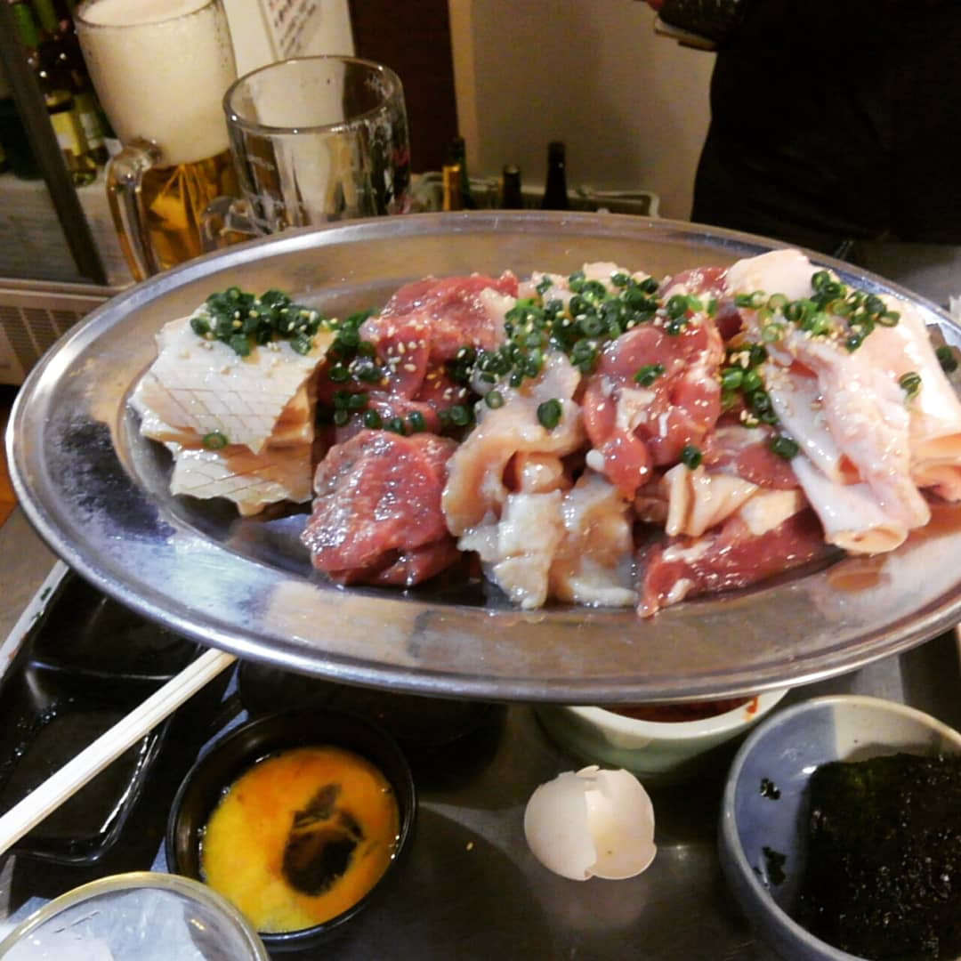 praline_tw's tweet photo. #Meat, meat, meat and meat!
#Yakiniku party with friends! Great taste!
#grilledmeat #beef #innards #hardtobook #popularrestaurant #hiromiya #yummy #food #foodporn https://t.co/A21Q1dV0XI