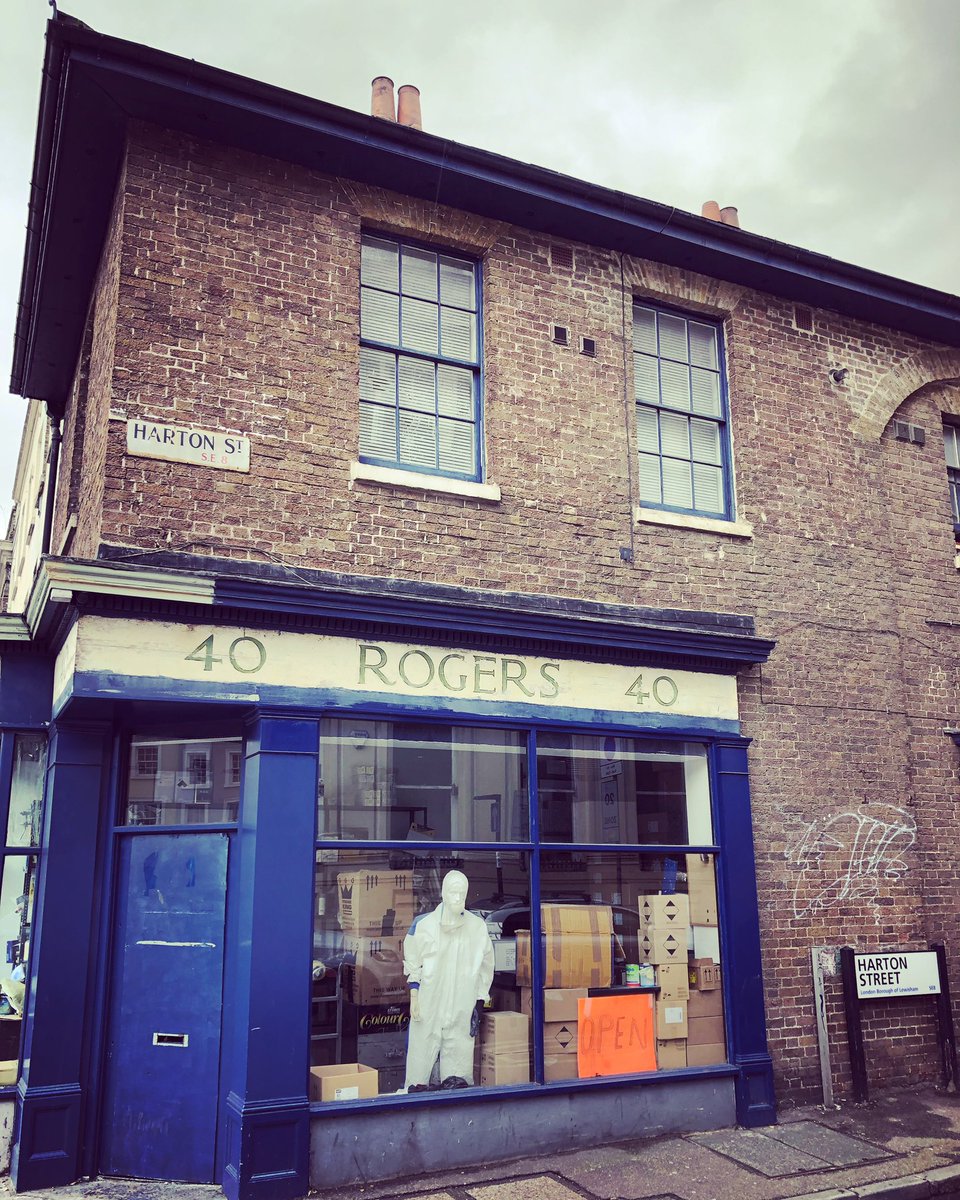 Before Argos there was Rogers, they both remain but I’ll let you decide which is better...
🏪
#deptford #deptfordbroadway #deptfordbridge #lovenewcross
