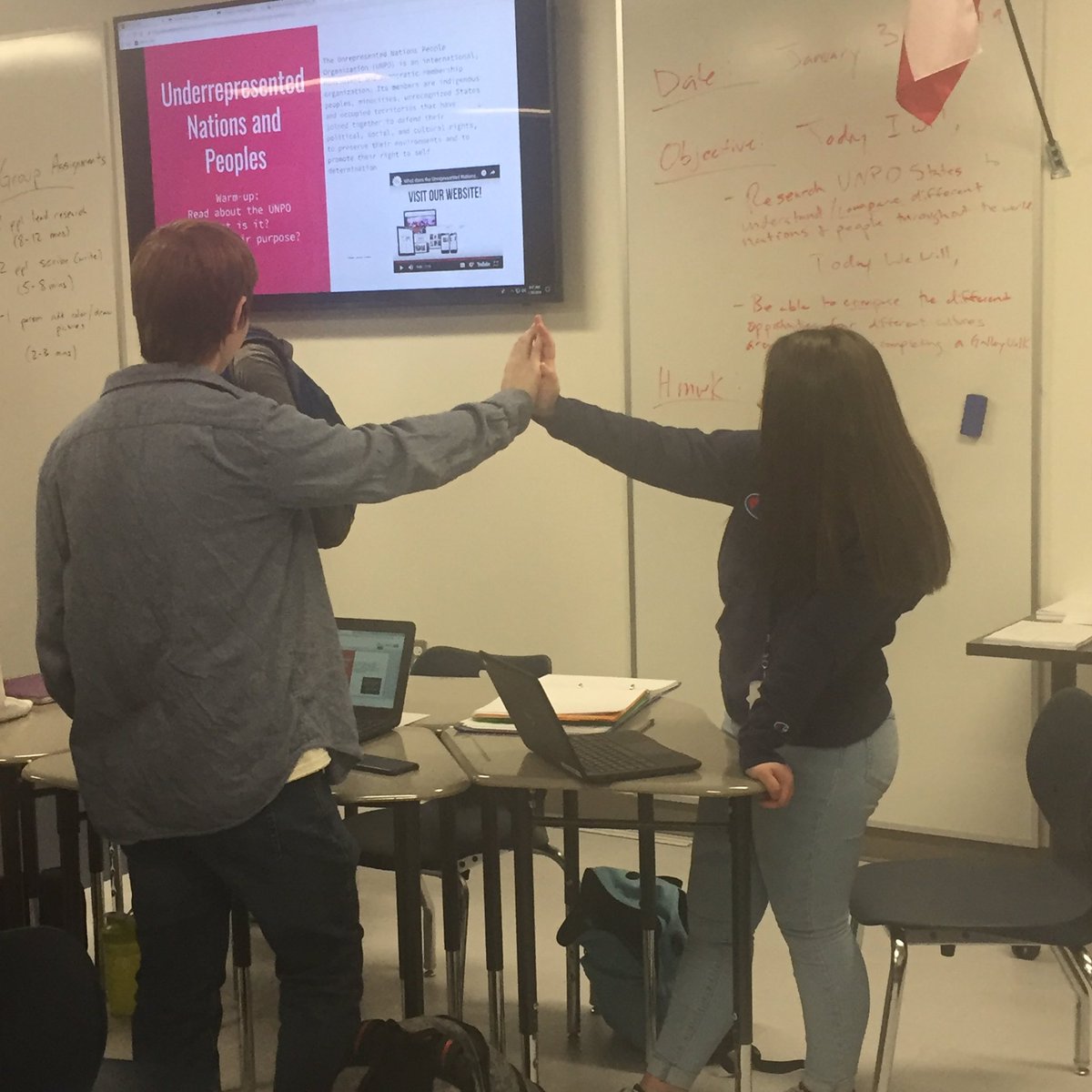 AtwellMs's tweet image. Ss engaging in a little discussion using a cooperative learning strategy called “Stand Up, Hand Up, Pair Up” in Coach @HarlowAndrew