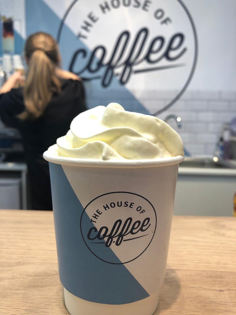 It's the last day of @sirha_lyon and we've got our baristas whipping up our delicious Ginger Cold Brew Lemonade and Cherry Cola Hot Chocolate. Dare to taste the innovative drinks yourself at our stand 3F26, hall 3.
