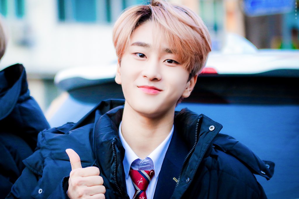 20021002_com's tweet photo. 190130 #HAPPYJINKWONDAY

궈니궈나 생일 축하해💙

@jflo_newkidd #뉴키드 #진권 #newkidd  #Jinkwon https://t.co/dx92OUn90M