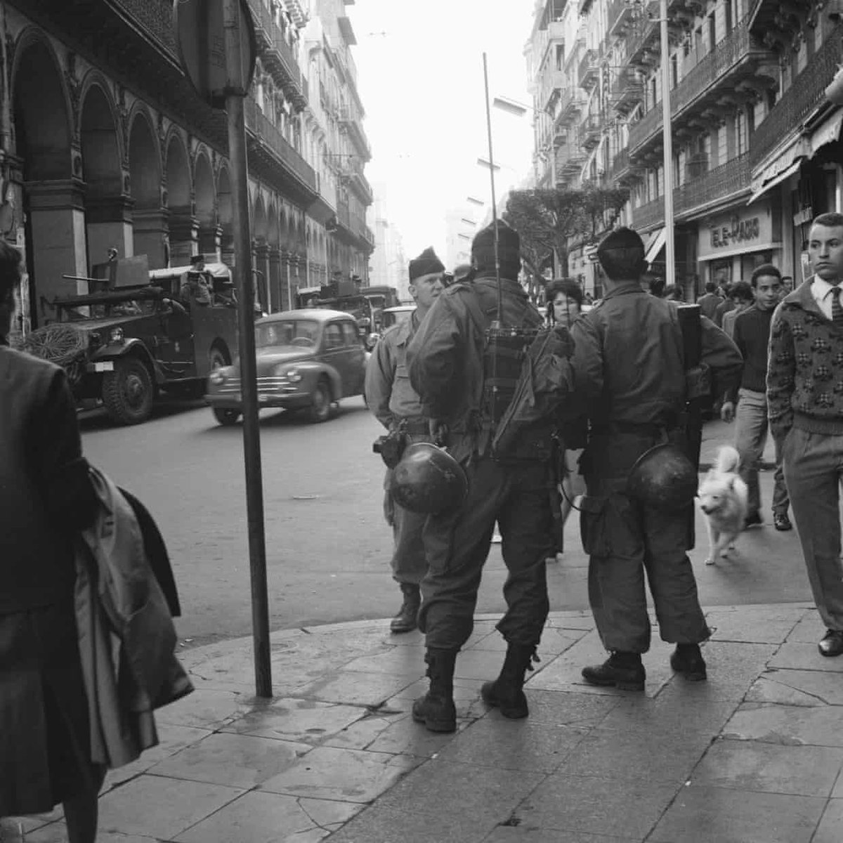 DylSebEva's tweet photo. âTwo months before the end of the conflict between France and the #FLN, that started in 1954 and led to Algeria gaining its independence, photographer Stuart Heydinger gets attacked in Oran, from where William Millinship reportsâ <https://t.co/DHm8w1GReR>. #PhDFrench #AlgerianWar https://t.co/3svwmzqL6d