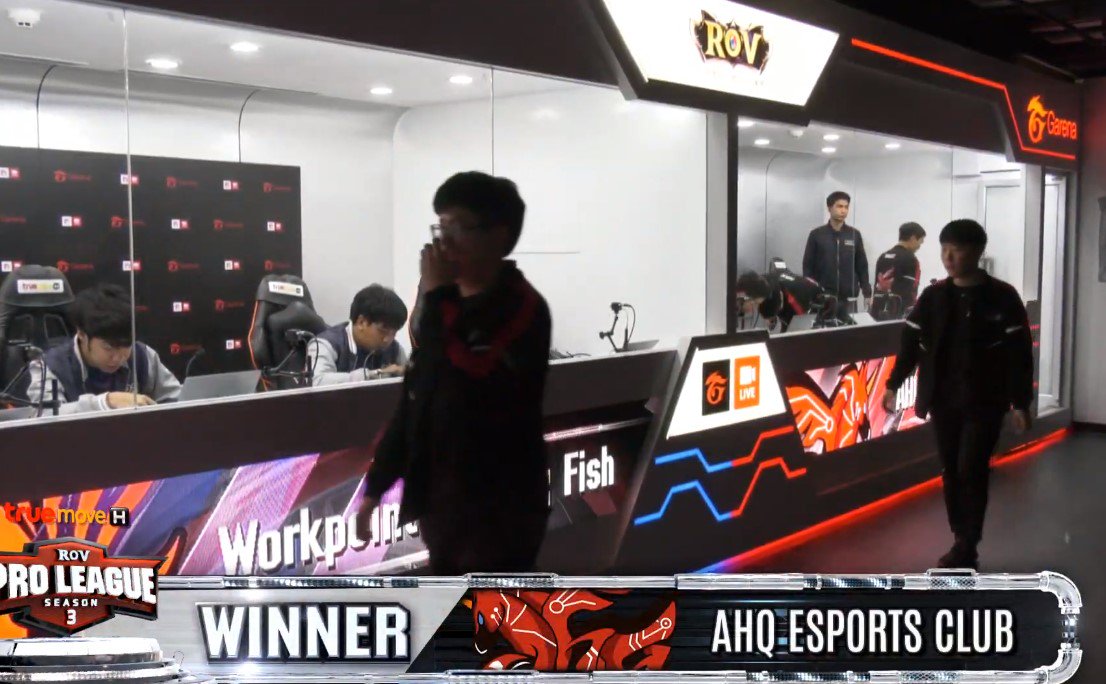aovworld's tweet photo. จบเกม! ที่ Joker จะกลับมาเกลื่อนในแรงค์อีกครั้ง เมื่อ #AHQThailand เอาชนะ #WPFF ไปได้ก่อน 2-0 เกม เป็นทีมแรกที่เก็บ 4 คะแนนเต็มแบบเต็มเม็ดเต็มหน่อย ยังไม่แพ้ใครสักเกมเดียว #RoVTH #RPL3 https://t.co/EQKW5vO5nC