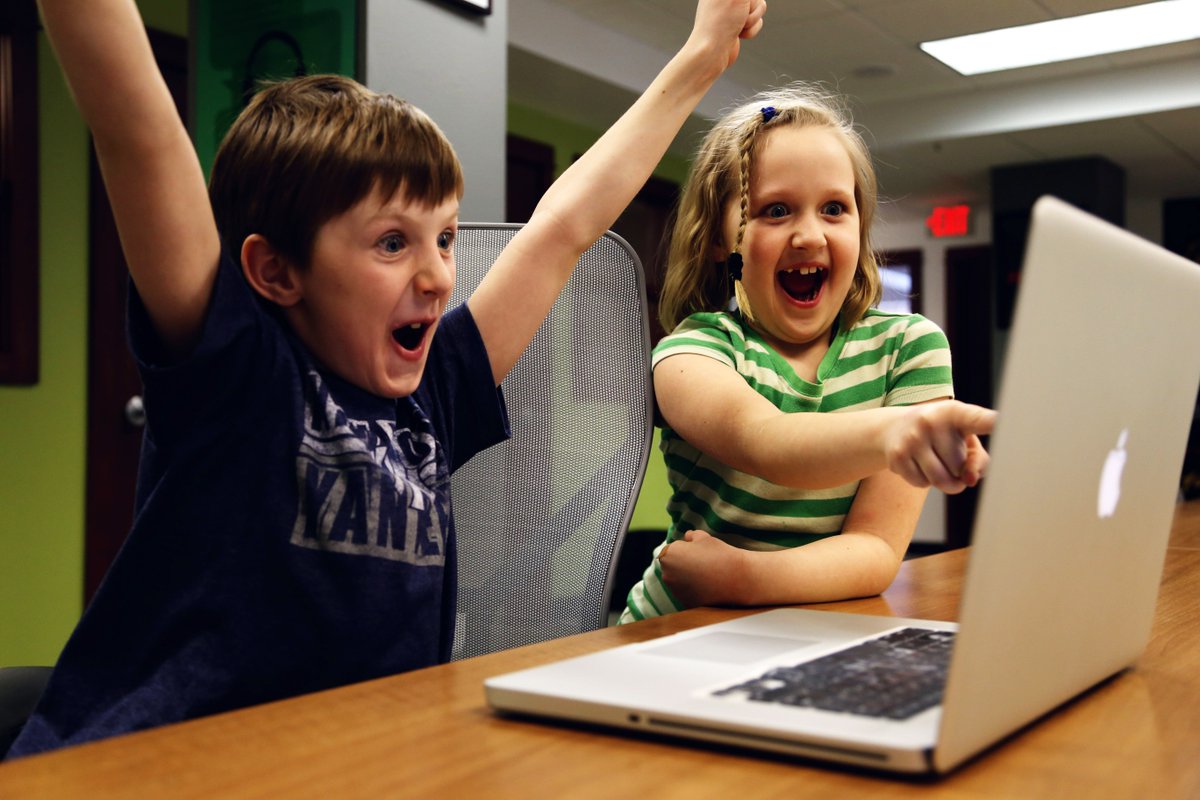 LBRUT's tweet image. [NEWS] Children from @RichmondLibs have been taking part in the @ESA #MissionZero project – speaking to #astronauts in space! ow.ly/QOTy30nvGWq #coderdojo