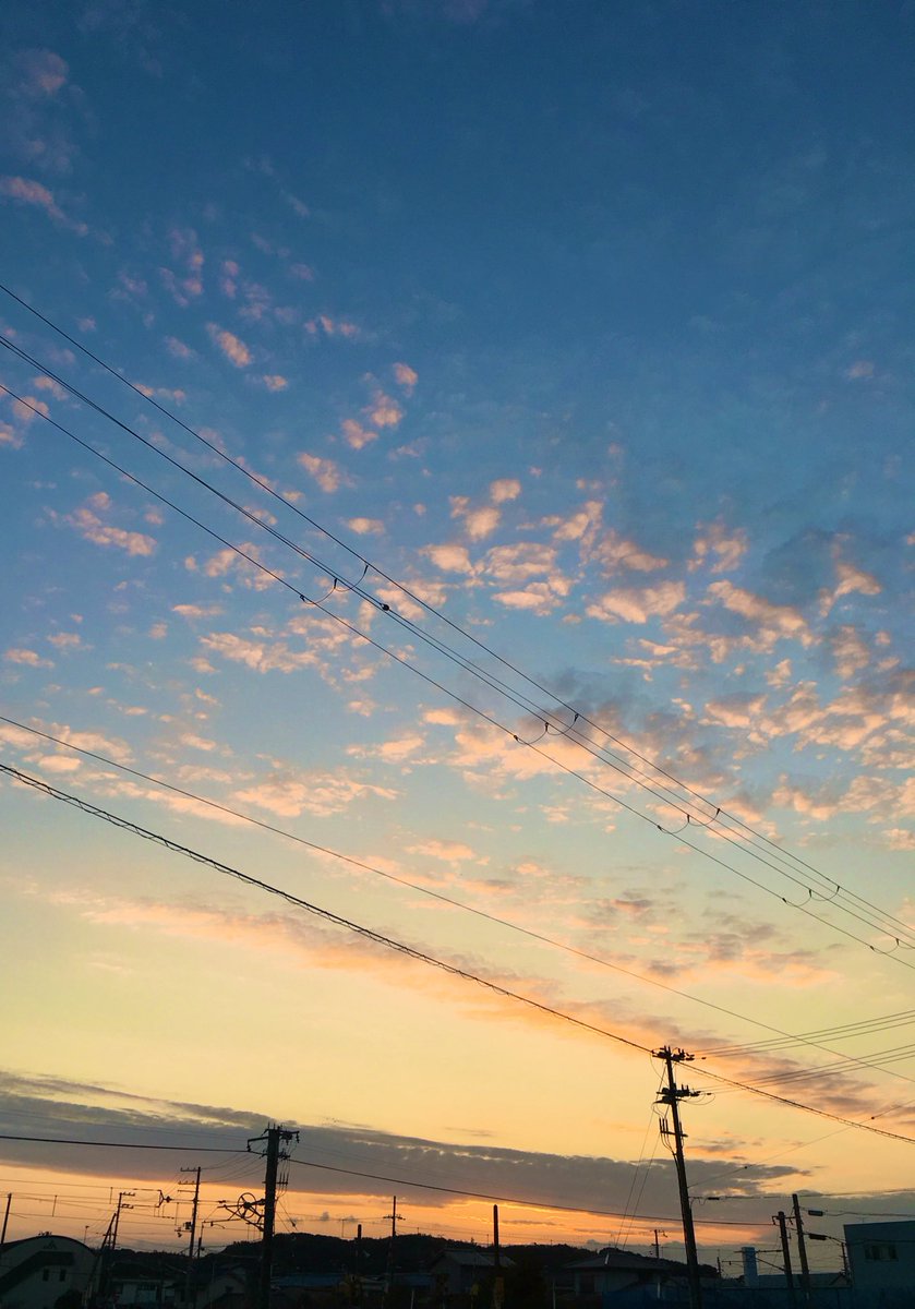 soa___m's tweet photo. #夕日
#photograghy 
#キリトリセカイ
#ファインダー越しの私の世界 https://t.co/oJNLXEp4bB