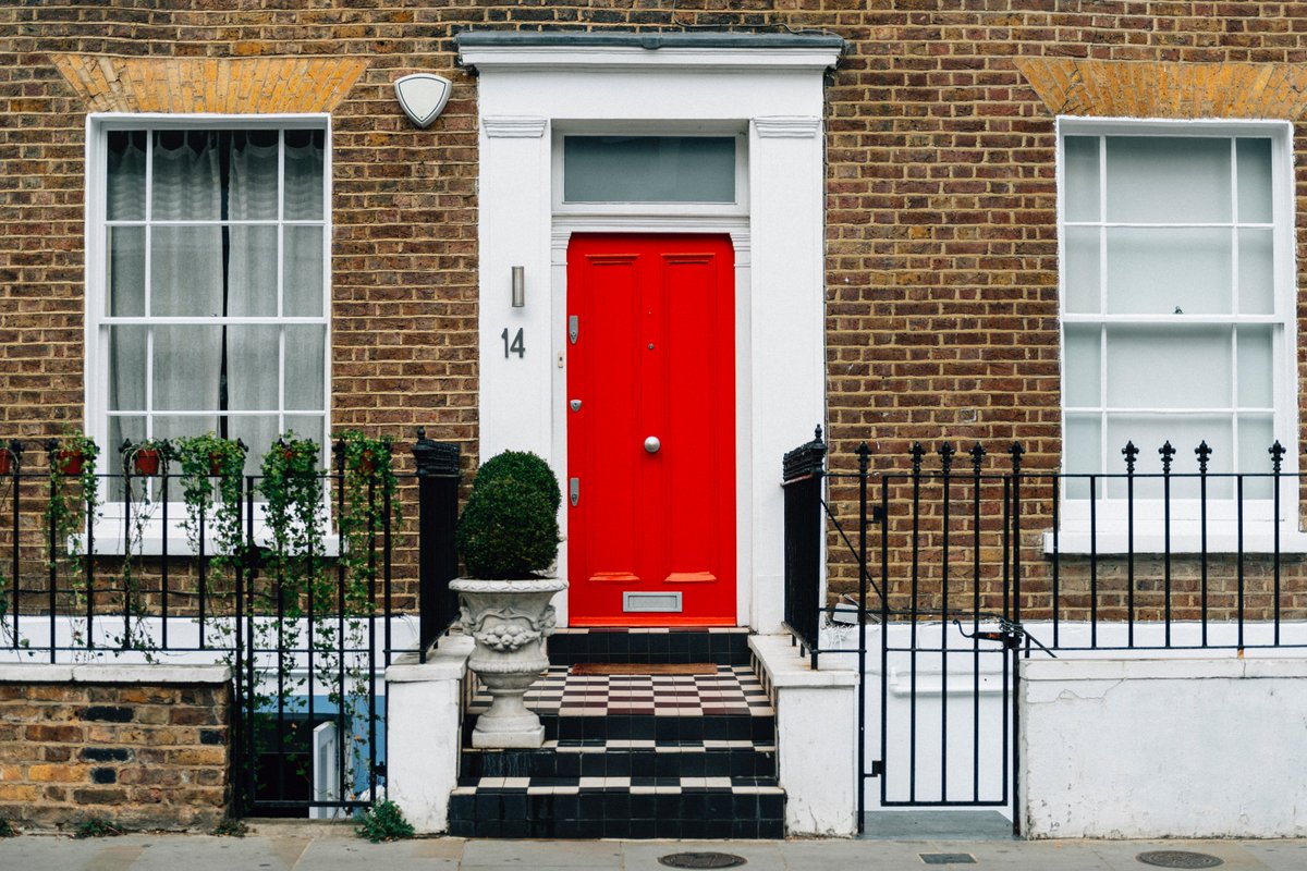 CouttsandCo's tweet photo. Prime time. What next for #London #primeproperty? Our latest research reveals all. https://t.co/qjRQuL8QaP https://t.co/c8WRS2ULem
