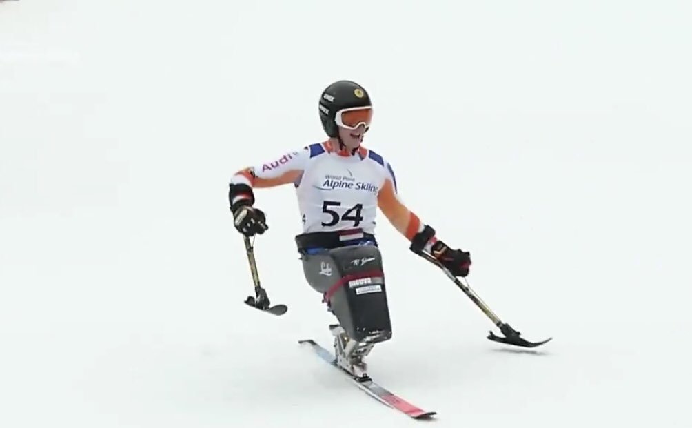 edwin_peek's tweet image. Een zuivere hattrick voor Jeroen #Kampschreur tijdens de WK #ParaAlpine in Sella Nevea (Ita) Na de reuzenslalom en de slalom is ie nu de beste op de afdaling Derde goud 🥇! De Canadees #Oatway eindigt in de buurt (op 0,63 sec), de rest niet #SellaNevea2019 @NSkiV @Paralympisch