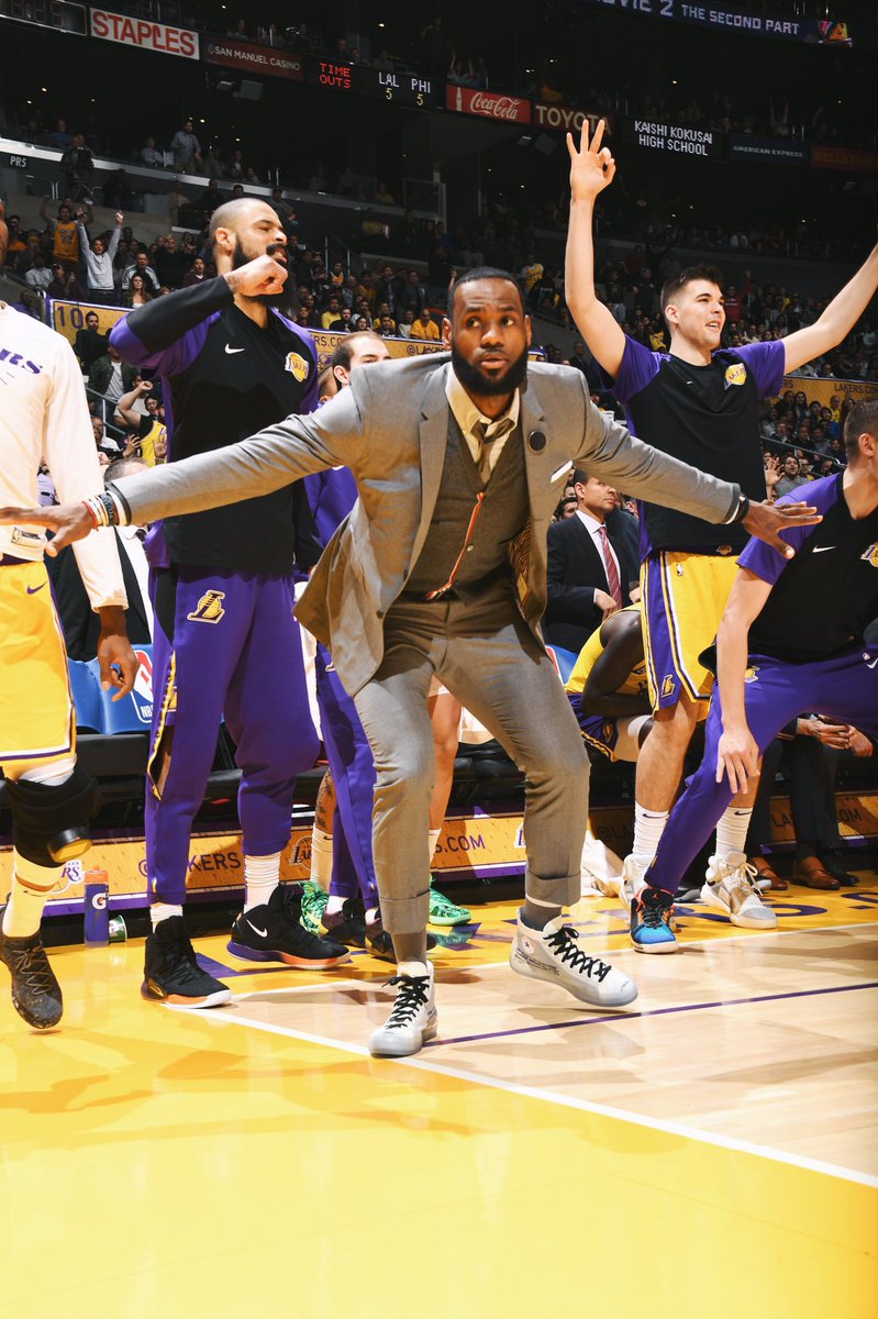 nba players who wear converse