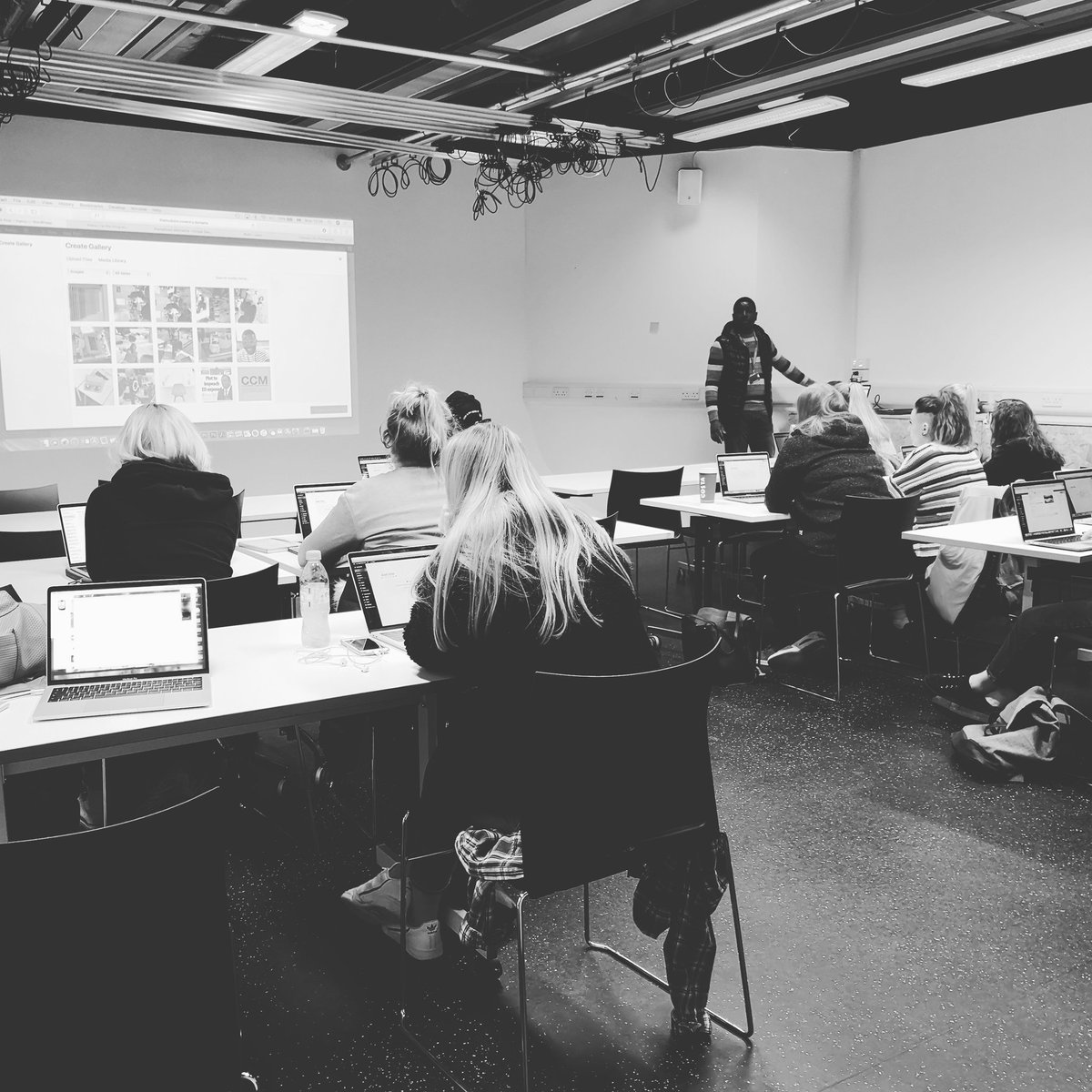 CU_Photography's tweet photo. Thanks @thamudube  for helping the first years develop their online portfolios in the web design session this week. Always good to hear it from the professionals!
. 
.
.
#cuph #cuphoto #Coventry #coventryuniversity #Webdesign #photography https://t.co/5NqbjGL9B6