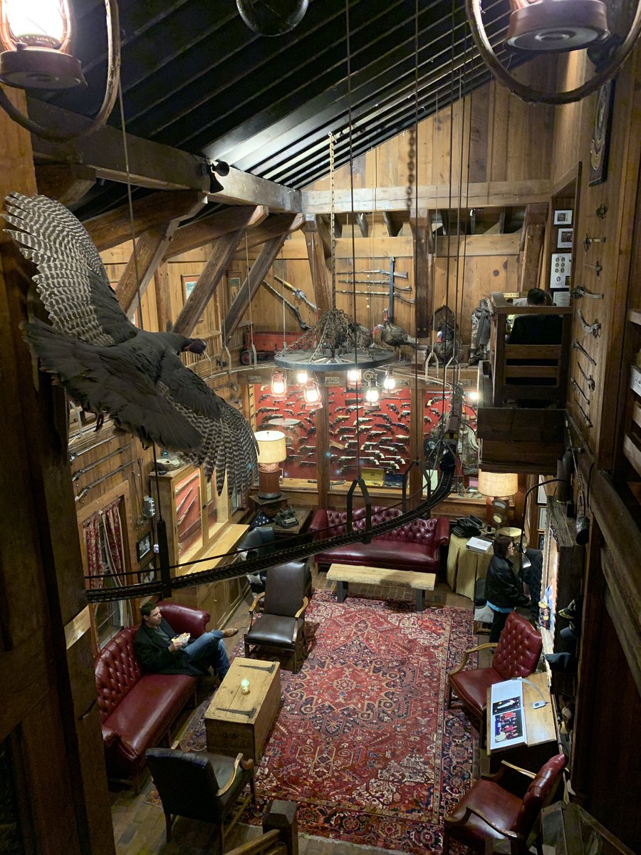 RunnerRyan11's tweet photo. Amazing evening with some of my global #NetAppEBC team members. #DataDriven #WildTurkeyLounge @AngusBarn #NetApp #NC https://t.co/akWhCuyaS5