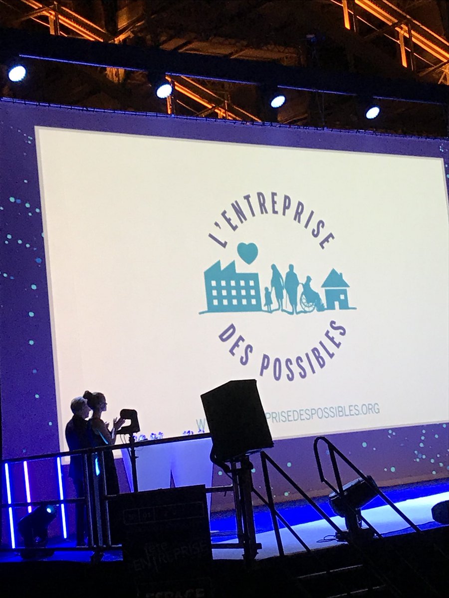 CarolineDanthez's tweet photo. #FDE2019 grand projet «l’entreprise des possibles » initié par Alain Merieux et soutenu par @CPME le @CampusHepLyon @CampusHepLyon à votre service https://t.co/KycUmQqzR0