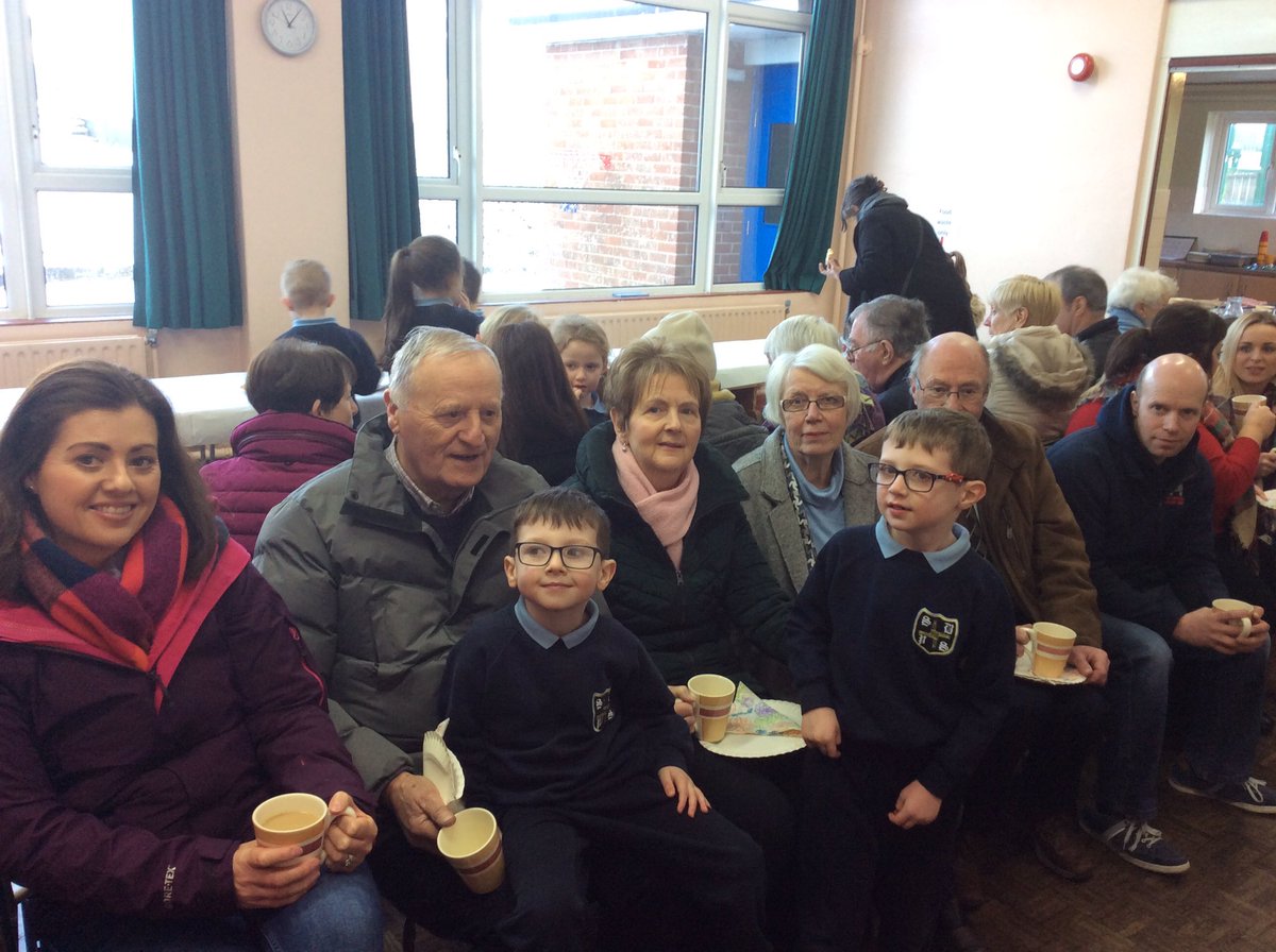 Thanks to everyone who attended our #GrandparentsDay #Mass this morning in what were difficult conditions ❄️❄️❄️ All pictures 📸will be uploaded to the school website in the coming days #CatholicSchoolsWeek2019