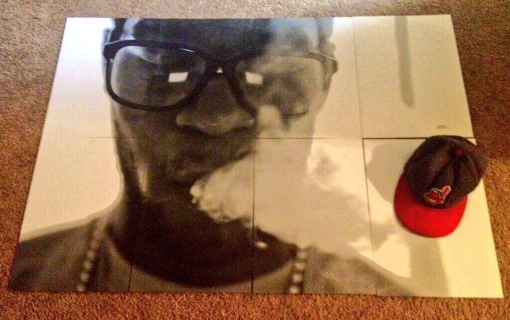 Cudi_Tweets's tweet photo. I’m back and feeling generous... in honor of @KidCudi’s bday RT for a chance to win!!! #CudFam https://t.co/3ZvDa4Kfao