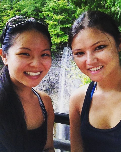 rachelleaho's tweet photo. 8 years ago when I was feeling so down, my best friend and cousin Nicole @NicoleBChoo told me she loved me and would always be there for me. And she always has ❤️ #BellLetsTalk #family #MentalHealthMatters https://t.co/x8oUH1k4Be