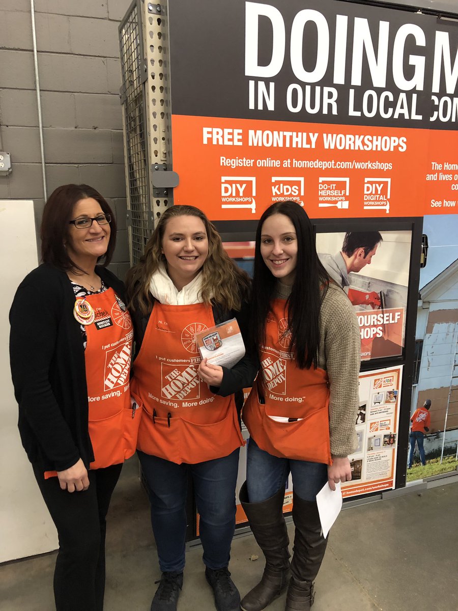 Great day walking operations with Vinny Merlo along with Homer Awards for Denise, Michael, Katelyn and Brittany...awesome job and thank you Vinny for spending time with us in 1222!!
