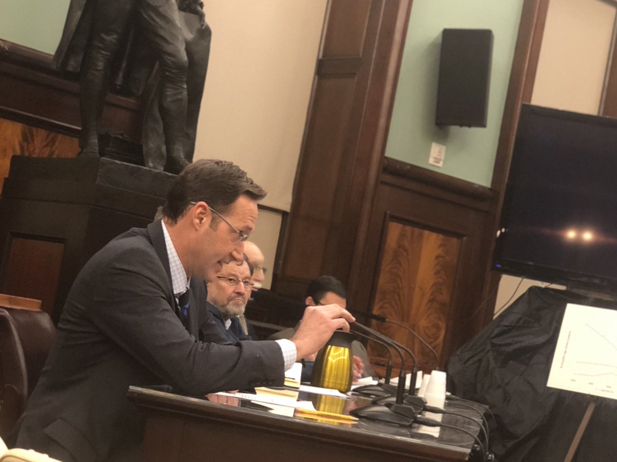 Seilback's tweet image. Mounting evidence shows detrimental effect of menthol to population health - passing this law is probably more impactful than any single measure that #NYC can take, says @kevinschroth of @RU_CTS