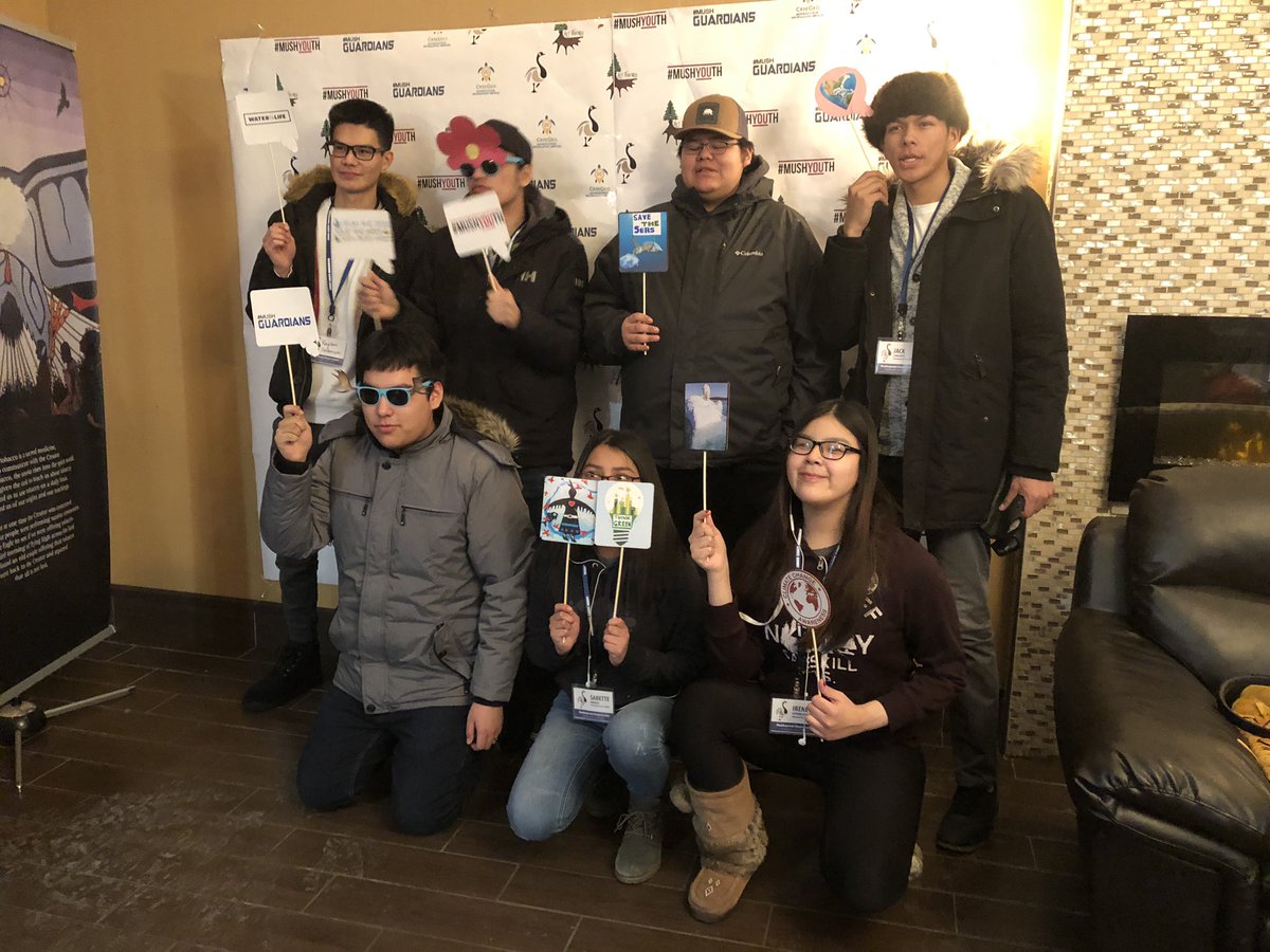 MelizzaLavoie's tweet photo. .Photo booth at the Mushkegowuk Climate Summit! #MushGuardians #MushYouth #sdg13 @CanGeoEdu https://t.co/YvicnXui03