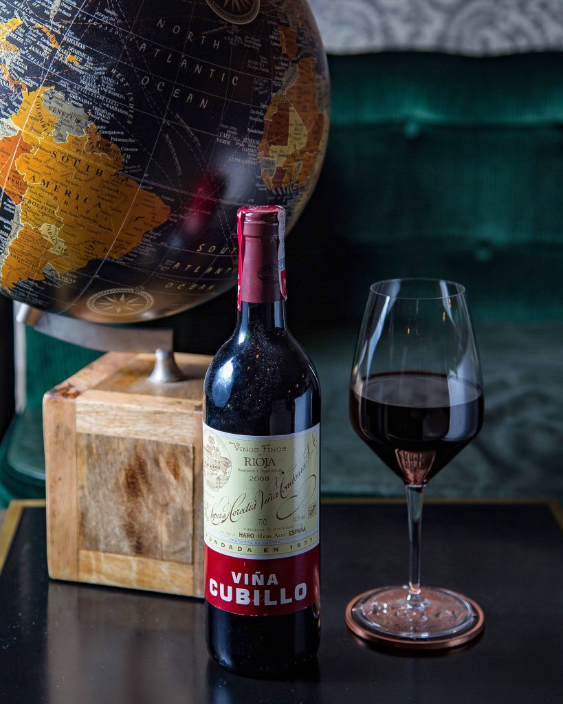 #WineWednesday Rioja Reserva Lopez de Heredia Cubillo Crianza 2007🍷This juicy, high energy Tempranillo, with appealing floral character on a long, penetrating finish, will keep you warm on these frosty winter nights ❄️ Great value from the most storied of Spain’s winemakers! $17