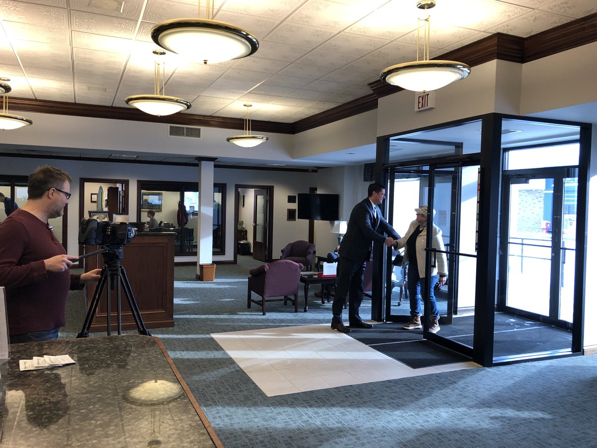 CNBisMyBank's tweet photo. Always a fun day when filming is involved!  #cnbismybank #mimainst #medc #cheboygan #communitybanking #haynzewhitmore #downtowncheboygan https://t.co/CaZ7v6JelC
