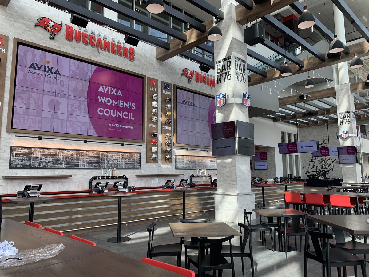 AceDXG's tweet image. Excited to be at the @AVIXA #avixawomen Tampa tribe luncheon today at the beautiful Raymond James Stadium