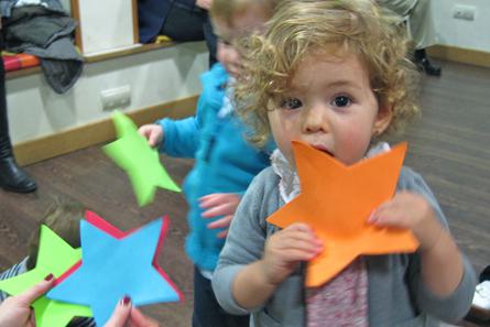 Llega a #Chamberí Creative Play Mornings, una opción educativa a medio camino entre #escuelainfantil y taller de #inglés, que fomenta la #creatividad mientras se desarrollan habilidades motoras y de lenguaje. Más info en @EULdeChamberi https://www.chamberidigital.com/noticias/blogs/1000-llega-a-chamberi-el-metodo-revolucionario-de-la-educacion-infantil-en-ingles-creative-play-mornings … #Madrid #Nursery